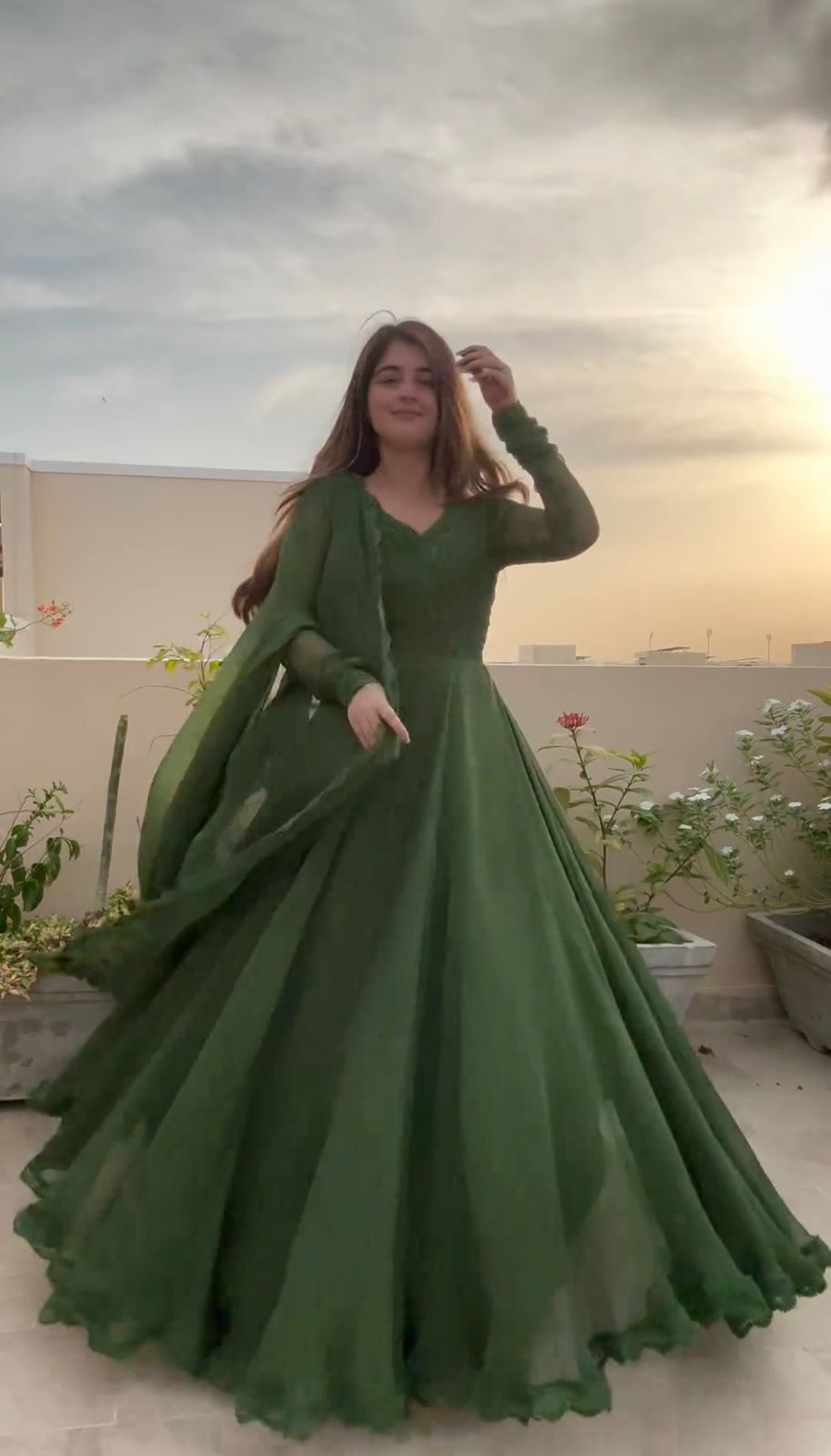 Buy Latest Green Color Indian Gown Online at Best Price - Joshindia