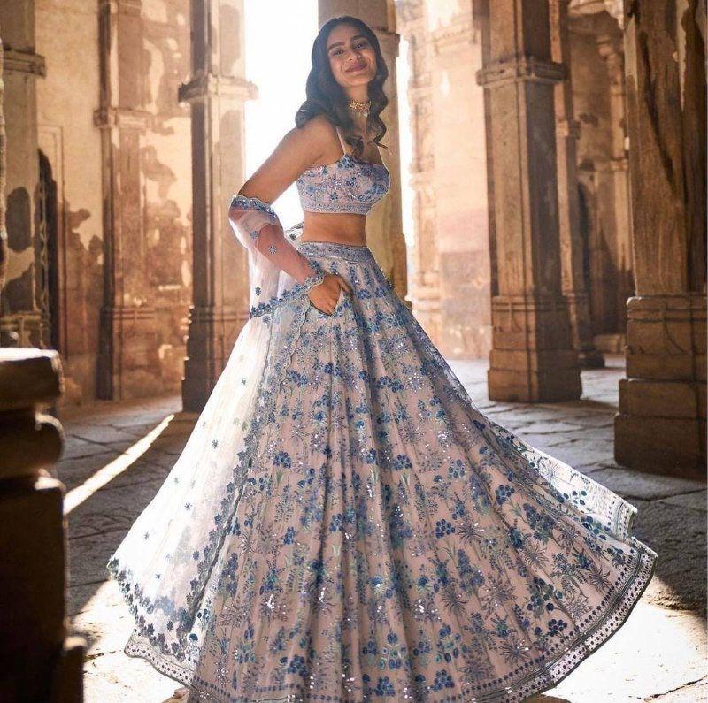 Buy Designer Lehenga Online - Joshindia