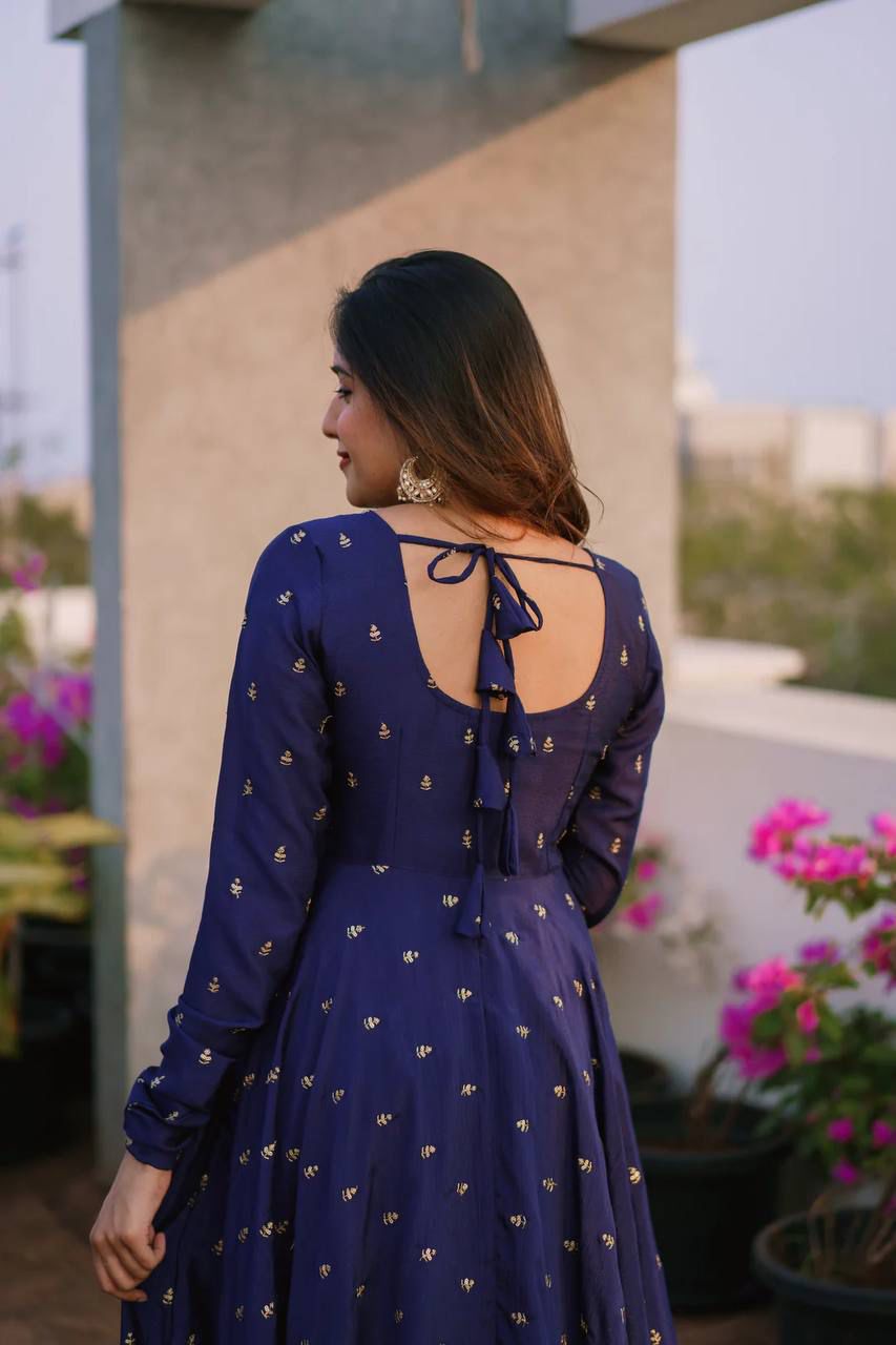 Beautiful Blue Chiffon Dresses for Any Occasion - Joshindia