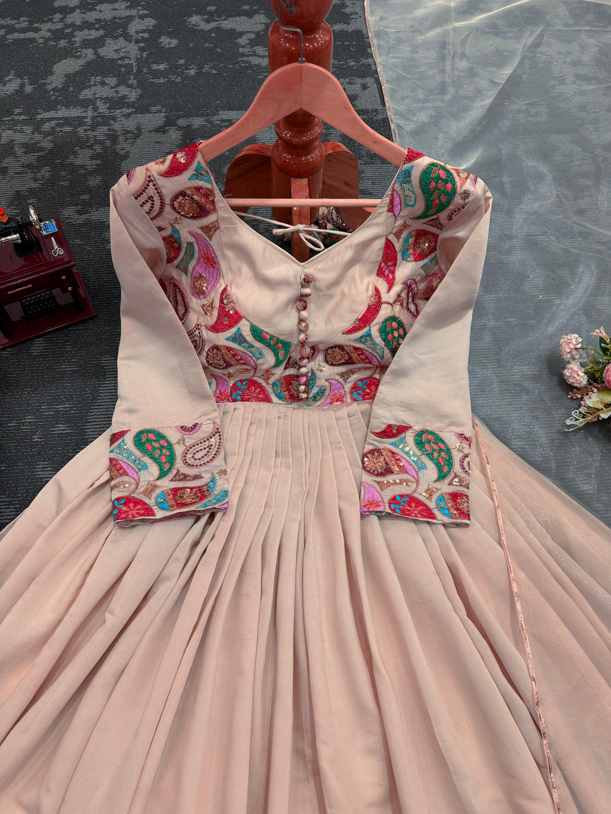Buy Latest Cream Anarkali Suit Online At Best Price - Joshindia