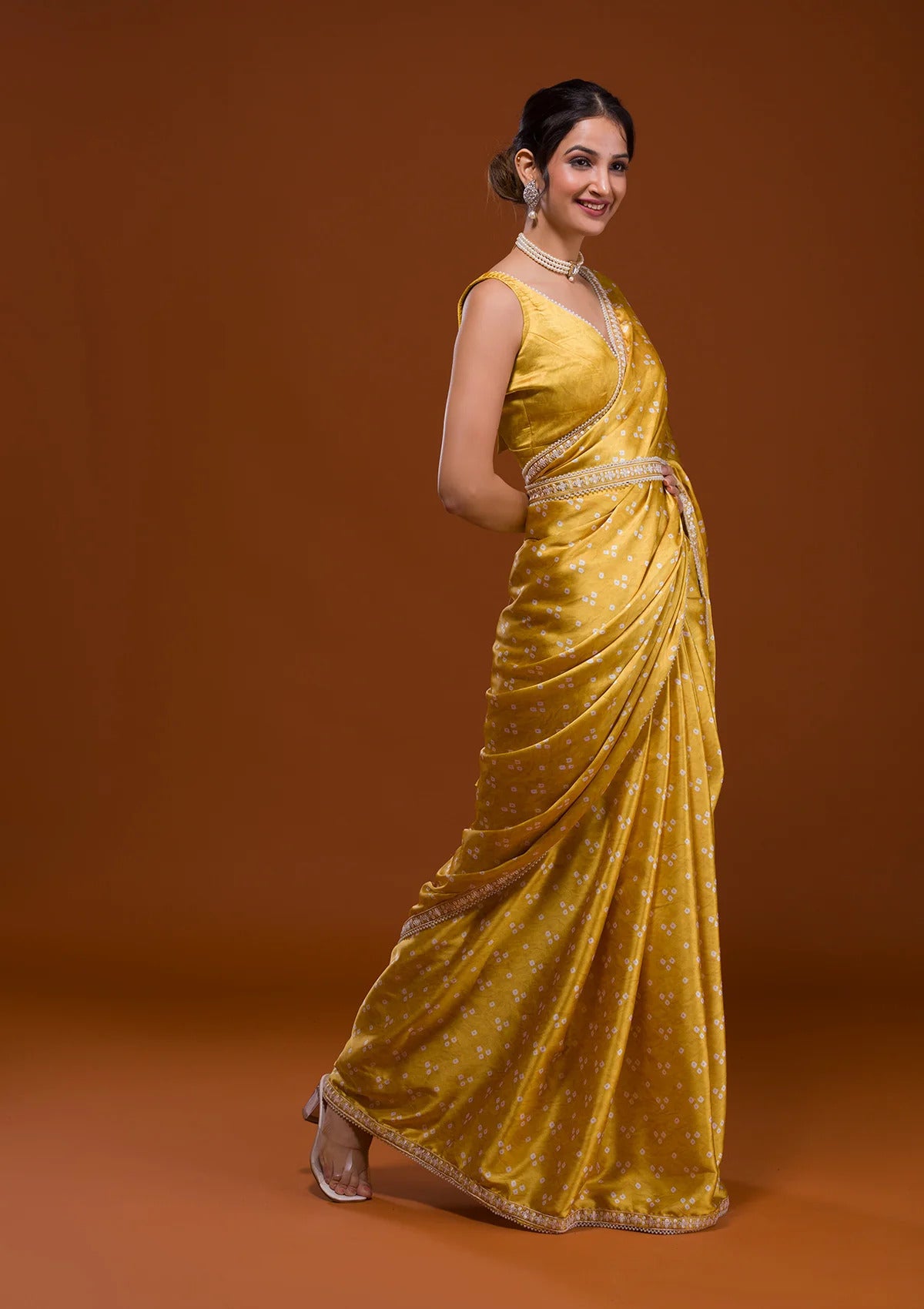 Buy Yellow Sarees Online at Best Prices In India - JOSHINDIA - Joshindia