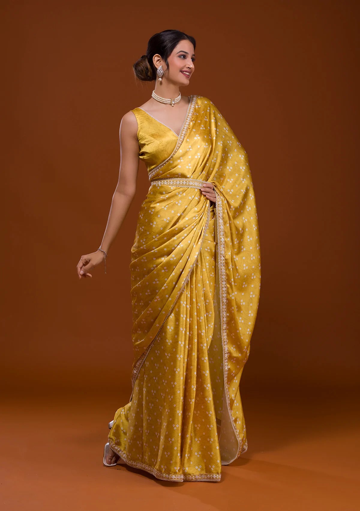 Buy Yellow Sarees Online at Best Prices In India - JOSHINDIA - Joshindia