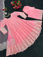 Buy Women Kurta Sets & Suit Sets Online for Women in India - Joshindia