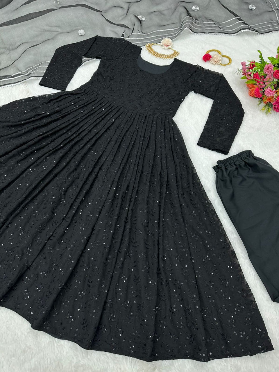 Buy Black Kurtas Set online in India - Joshindia
