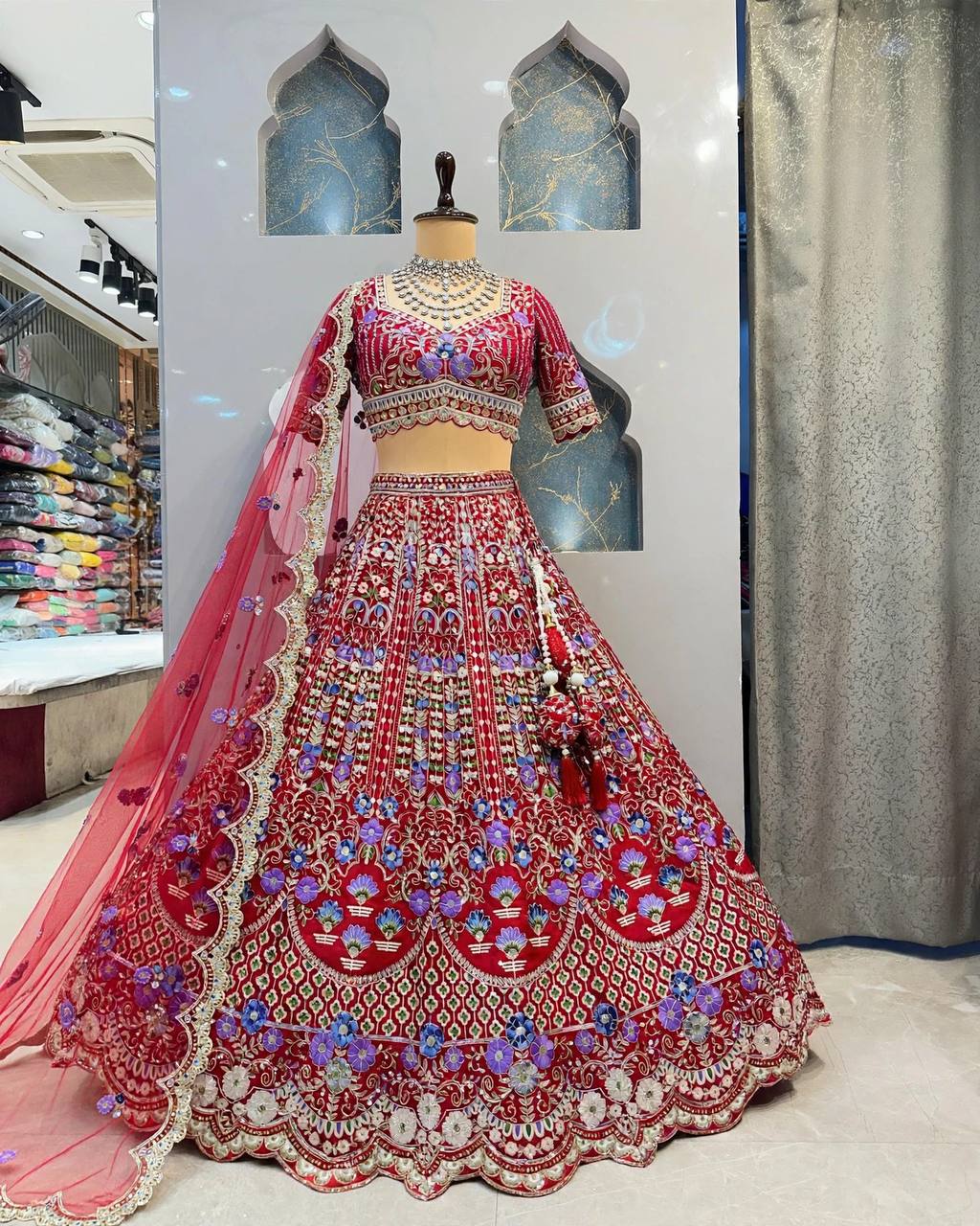 DESIGNER BRIDALRED WEDDINGLEHENGA