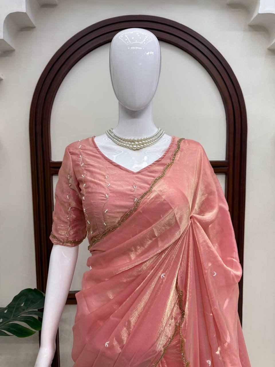Fendy Silk Saree Sea Green & Peach Pink Scalloped Border Party Wear for Women