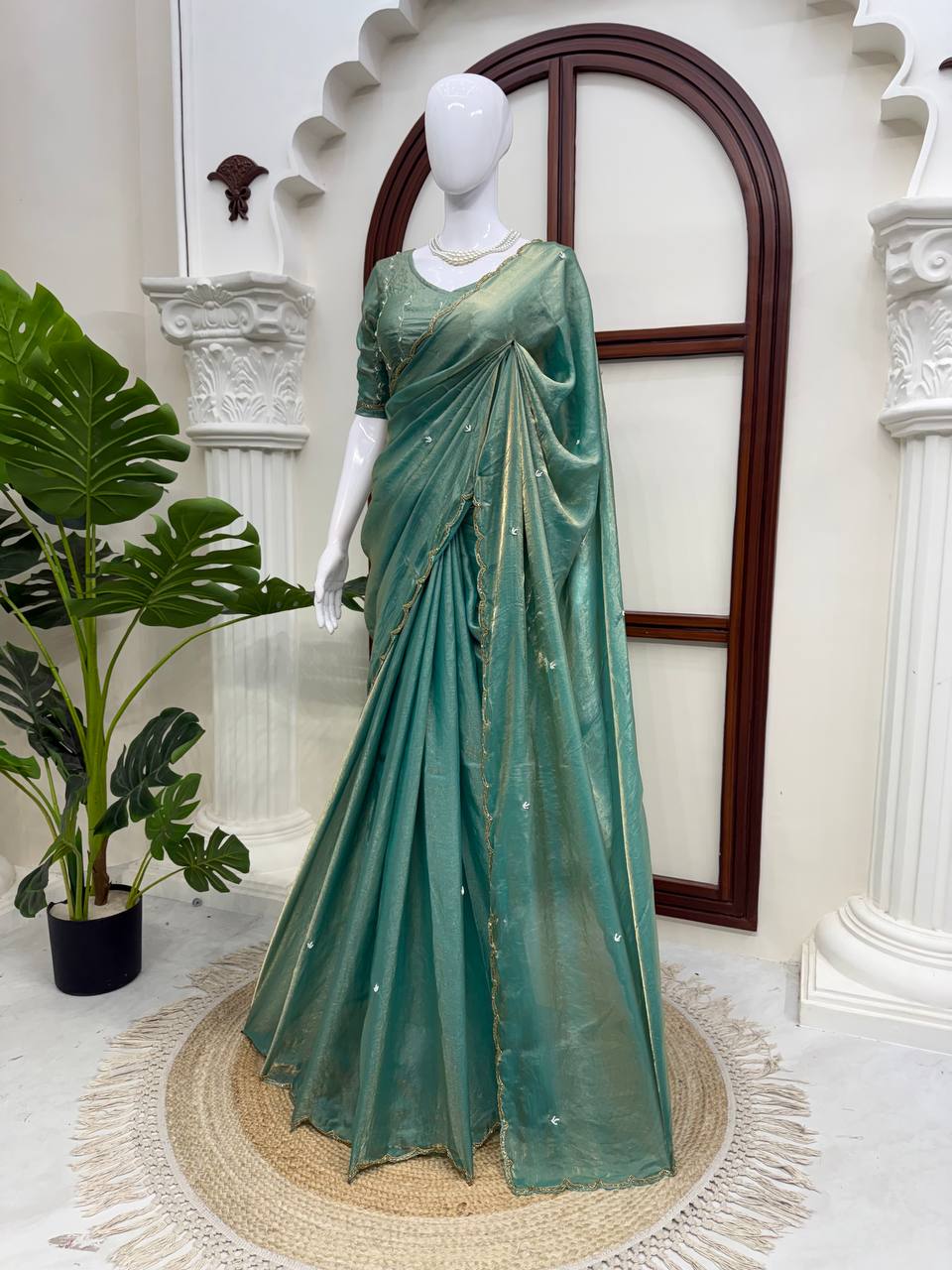 Fendy Silk Saree Sea Green & Peach Pink Scalloped Border Party Wear for Women