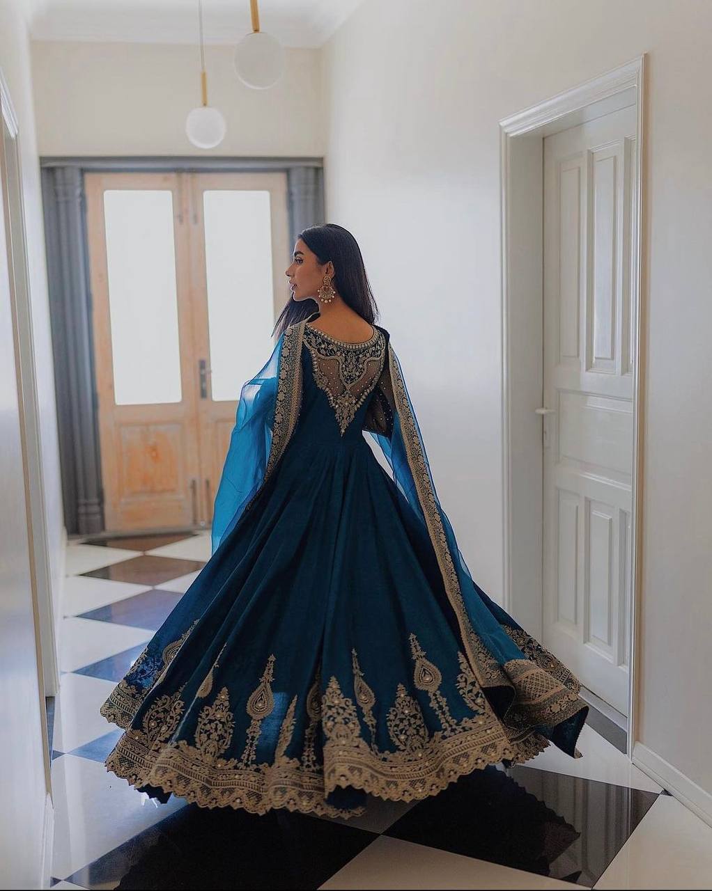 Buy Latest Indian Gown dress Online Shopping For Women– Joshindia Buy Latest Indian Gown dress Online Shopping For Women– Joshindia