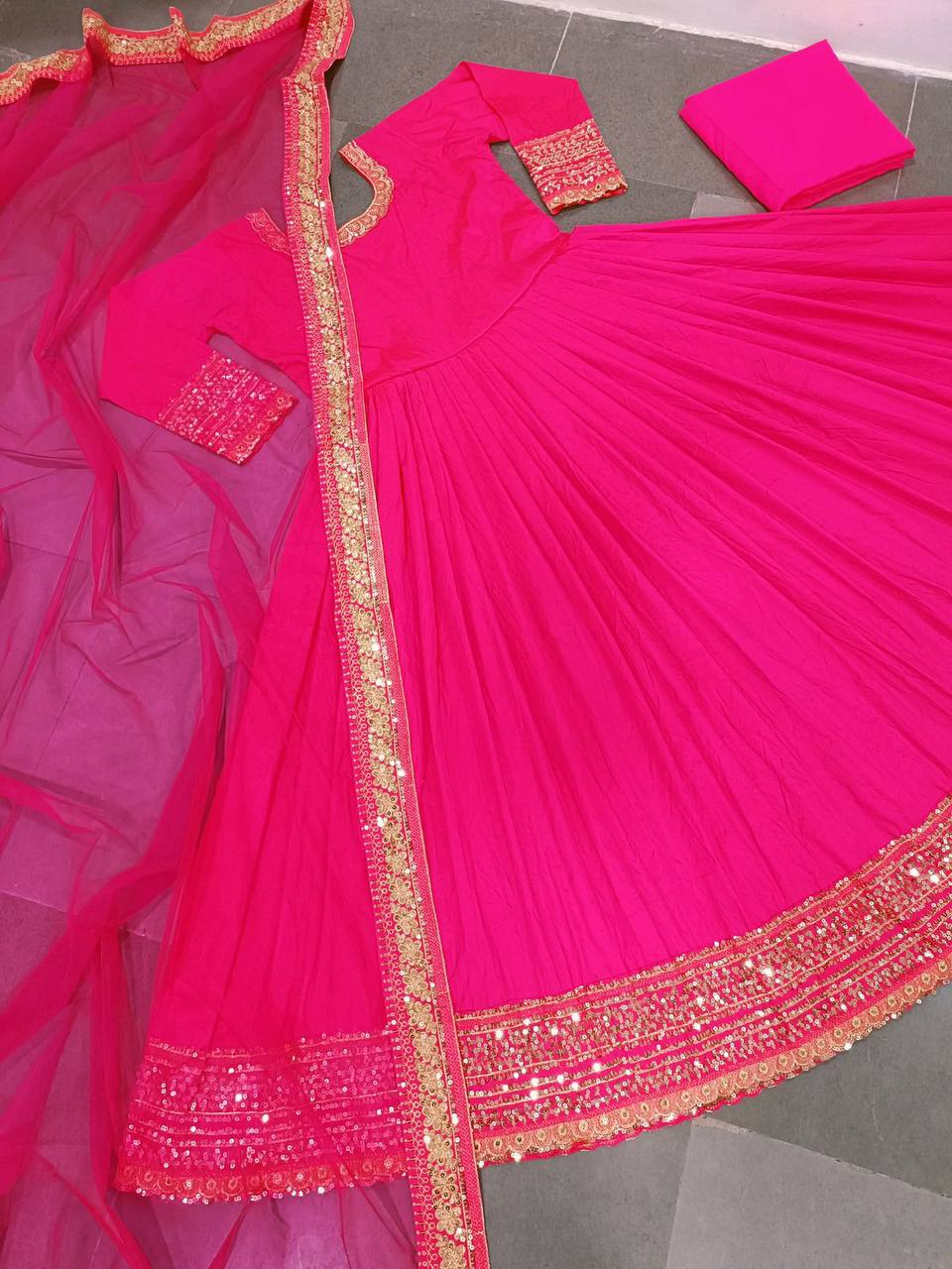 Buy Latest Pink Color Indian Gown Online at Best Price - Joshindia