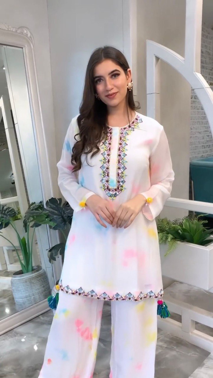 Buy Women White Kurtis Kurtas online in India - Joshindia