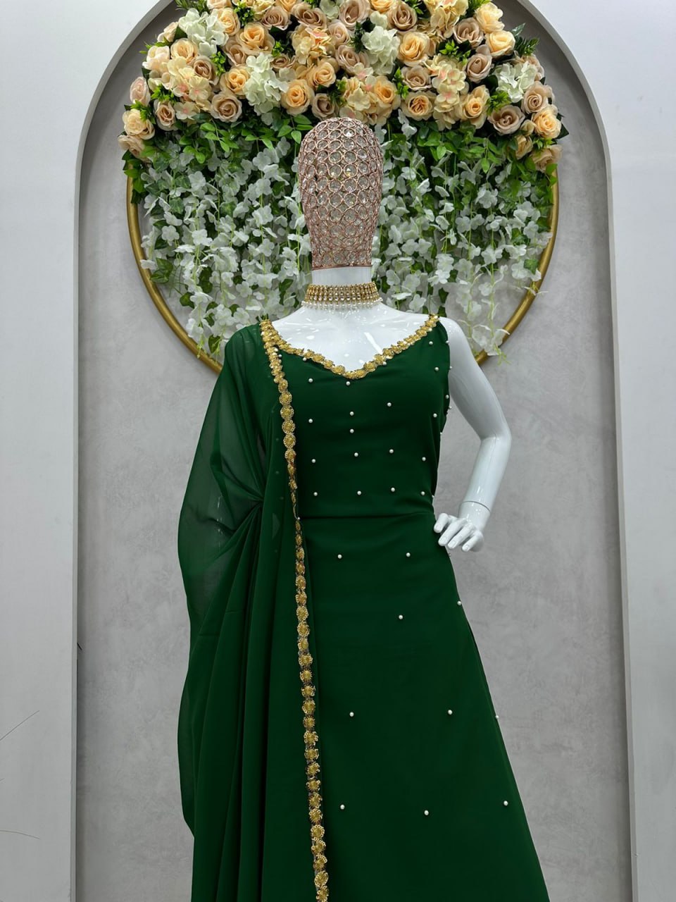 Buy Green Dupatta Kurtas Sets online in India - Joshindia