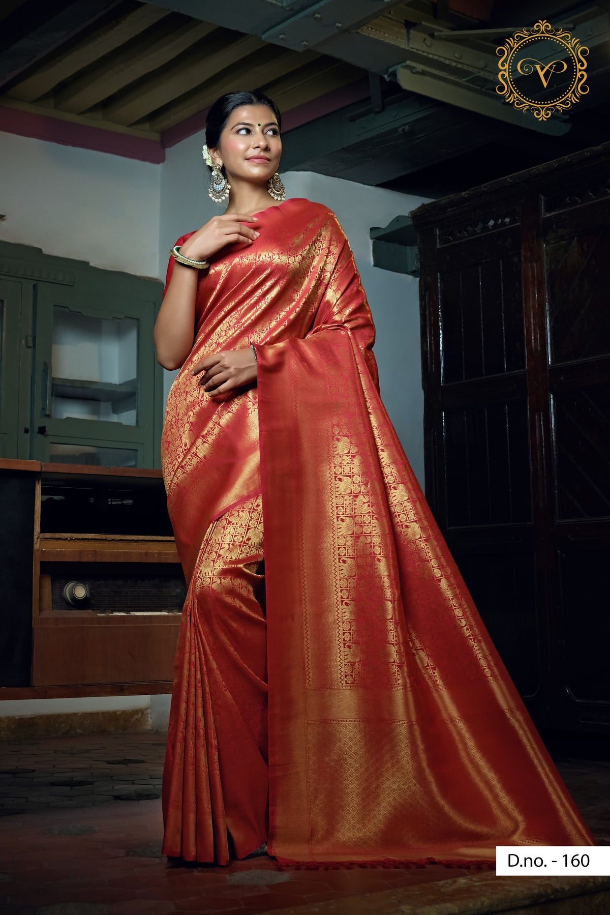 Beautiful red color pure kanjiveram silk saree online - Joshindia