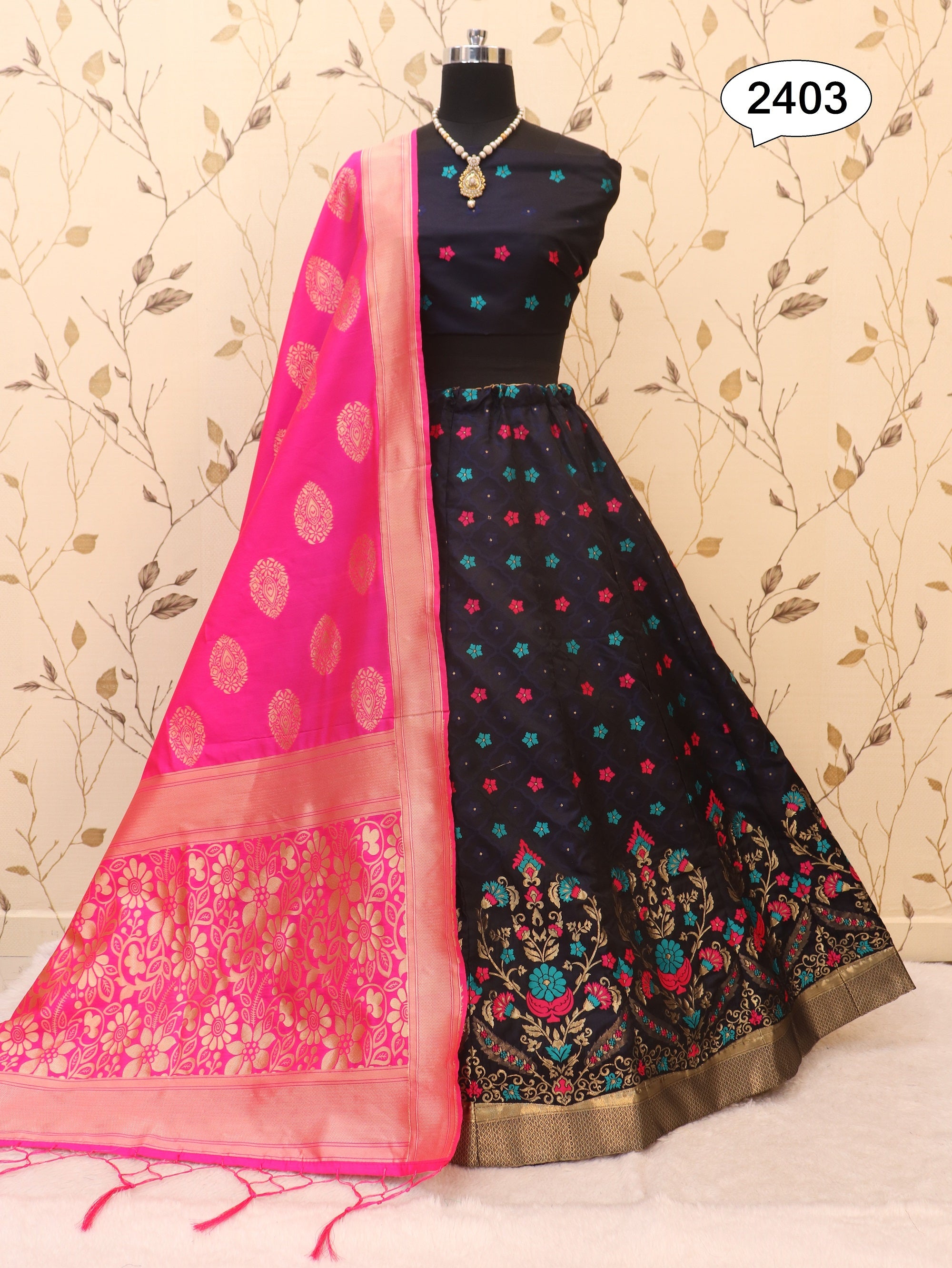deepika padukone wedding lehenga Page 33 Joshindia