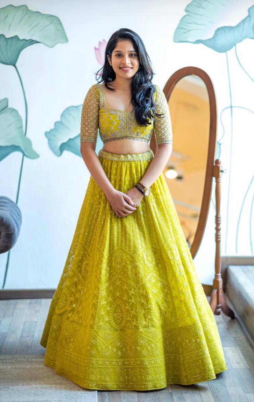 Green color heavy designer lehenga choli for mehendi function - Joshindia