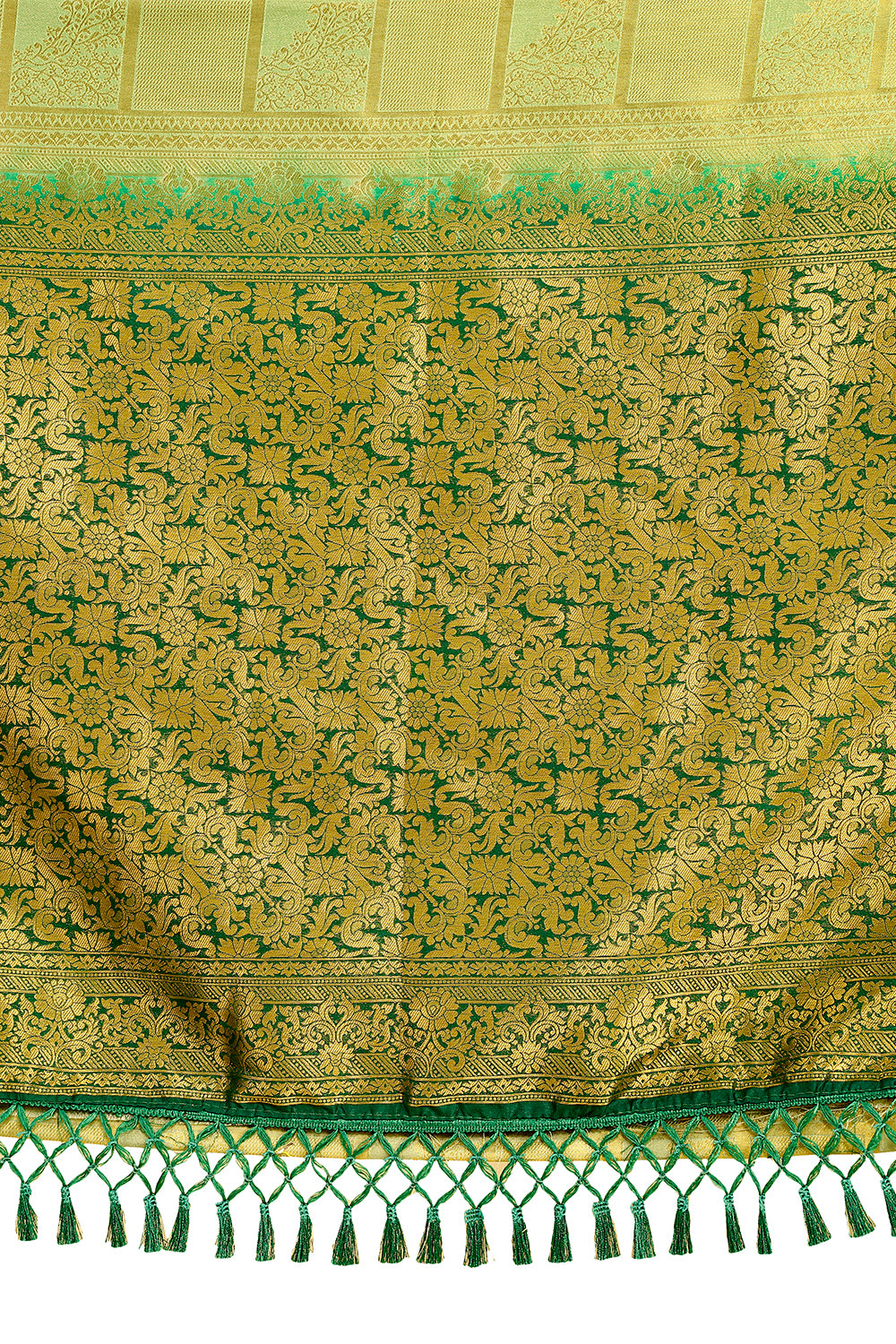 Green color silk saree design Buy Now - Joshindia