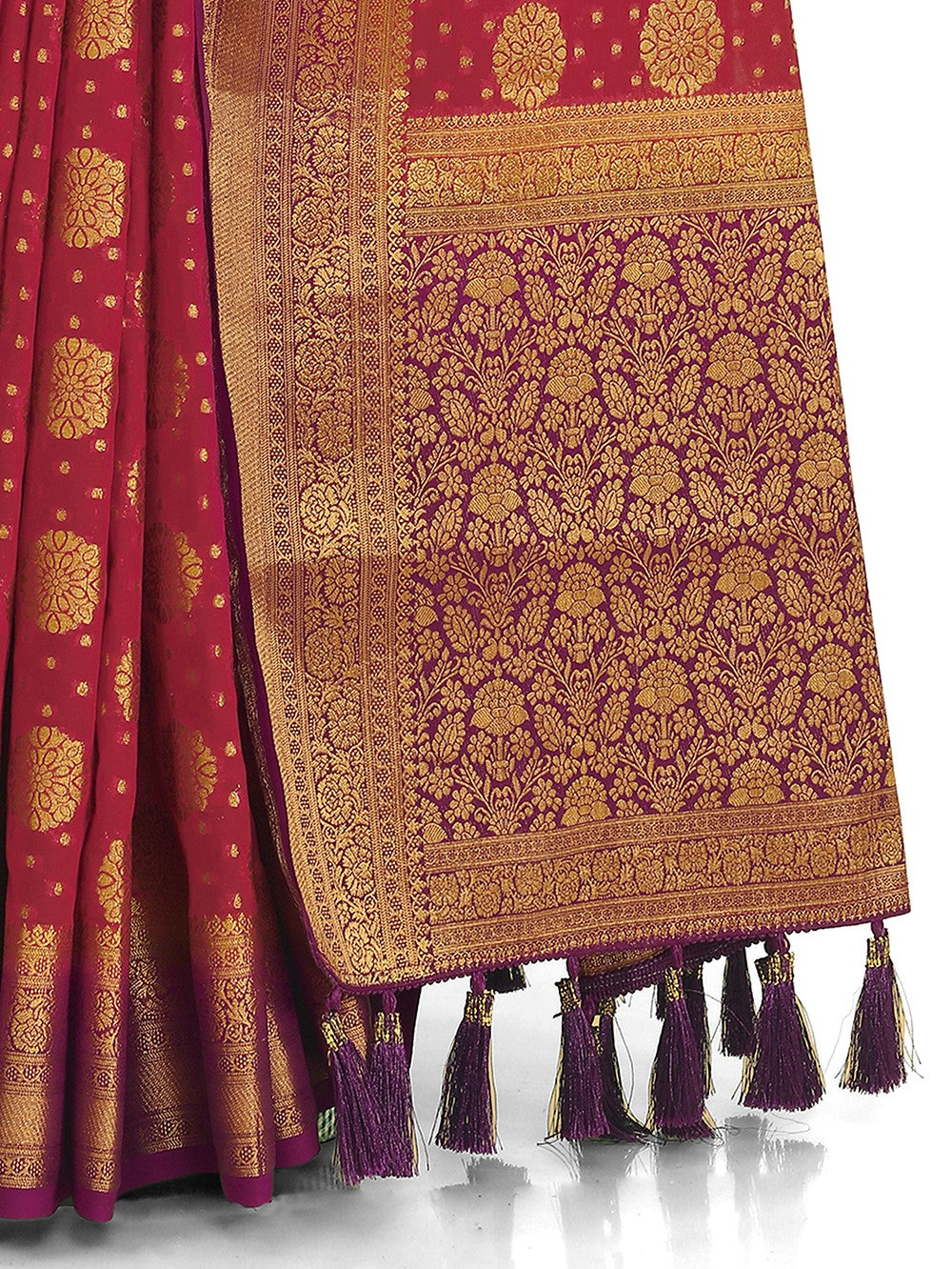 Amazing Red Designer Saree At Affordable Price - Joshindia