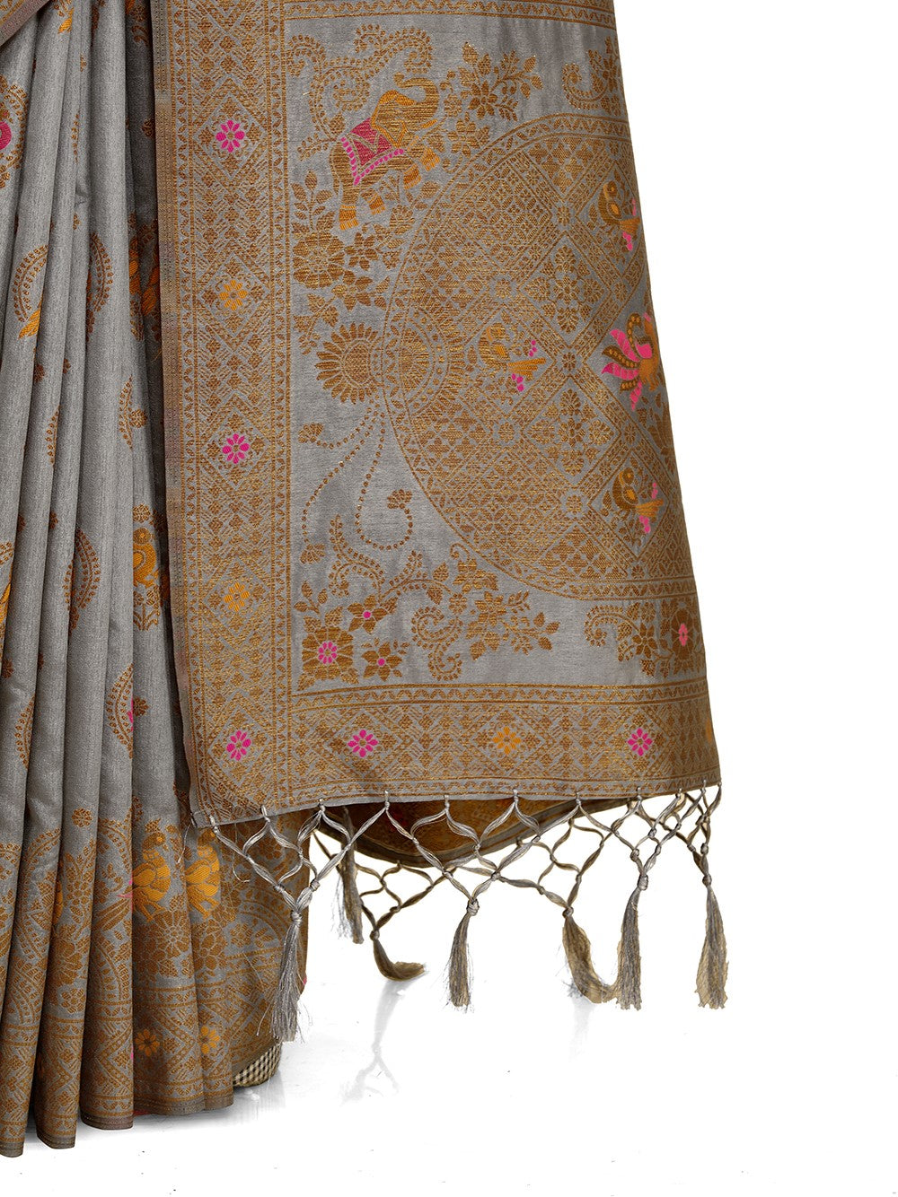 Trendy designer Silksaree at affordable rate - Joshindia