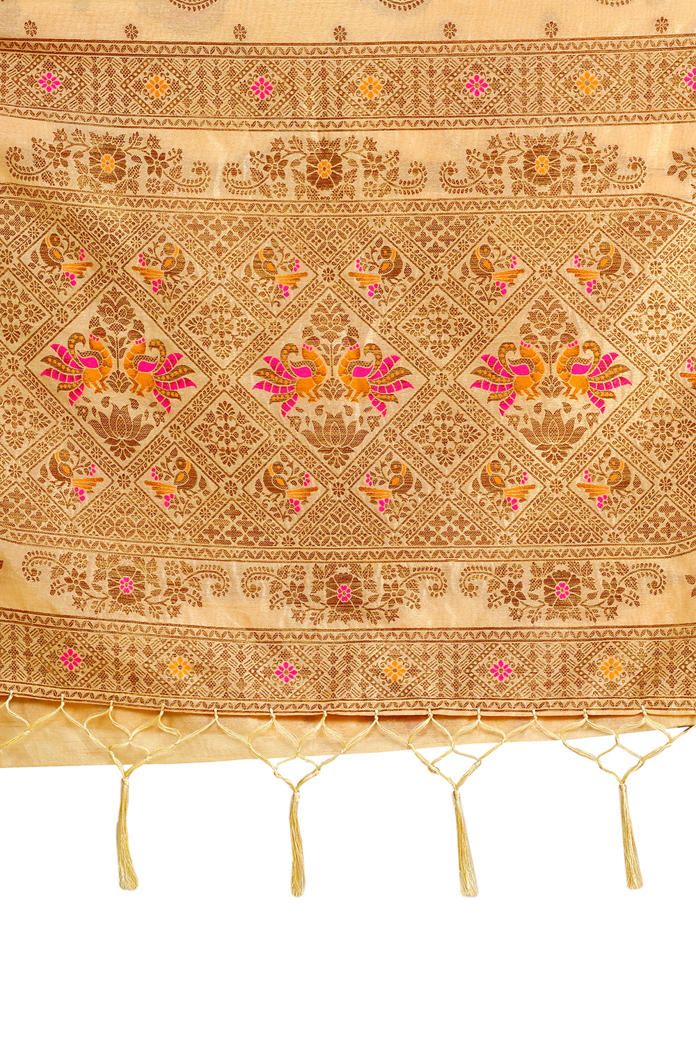 Attractive silk saree for wedding buy now