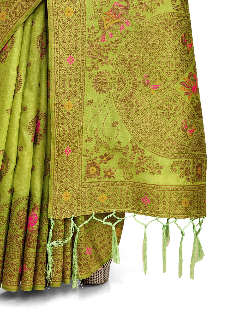 Green designer saree for royal look buy now - Joshindia