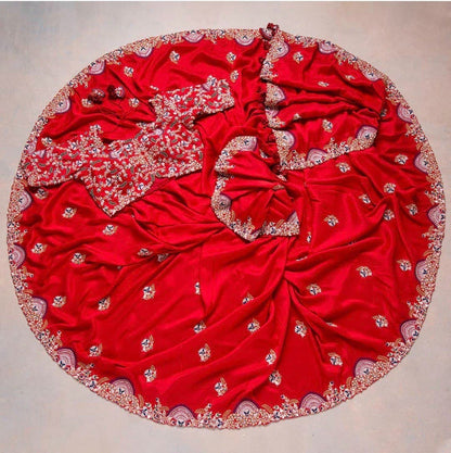 Latest red color beautiful saree for gorgeous look buy now