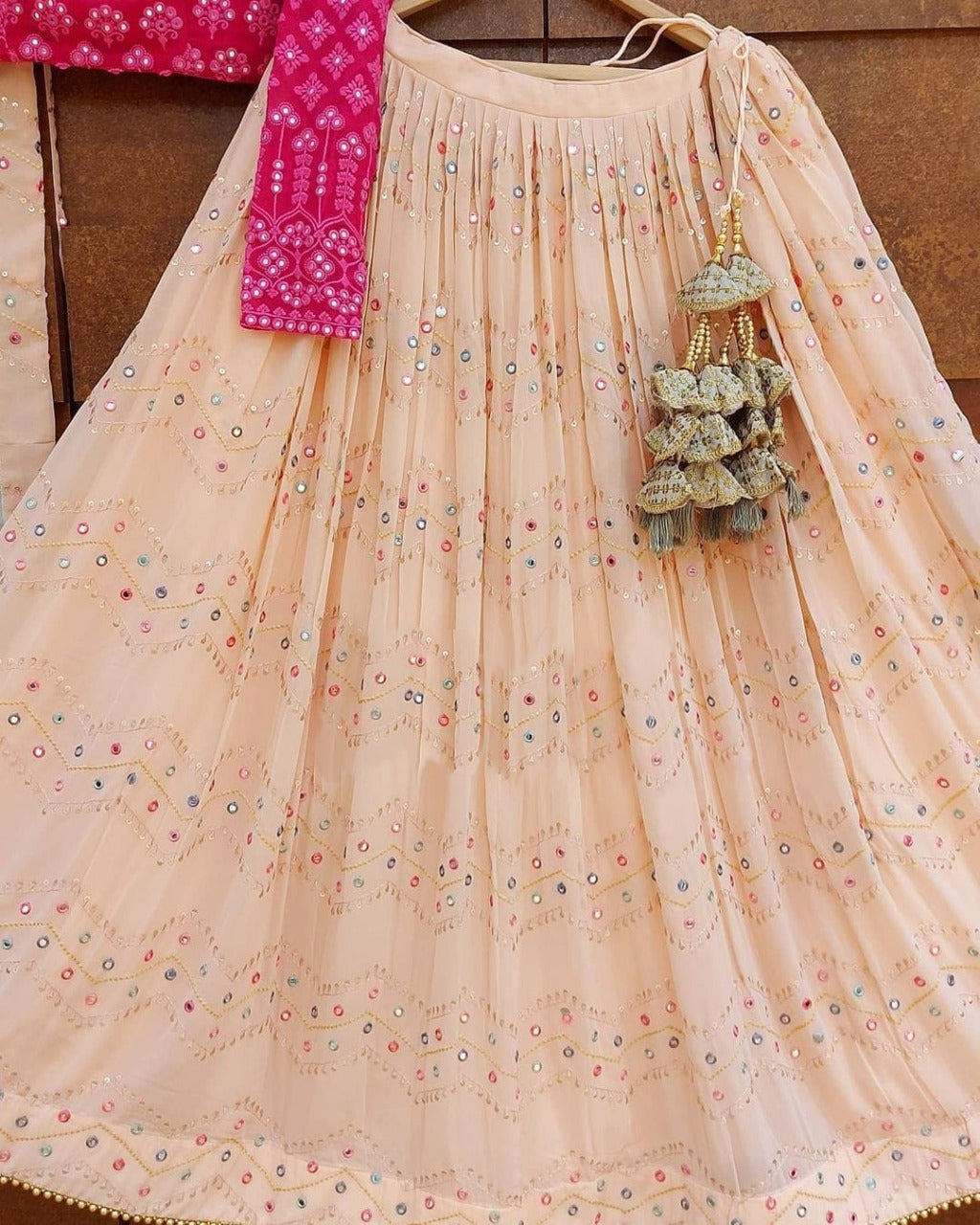 Lucknowi Lehenga Paired With Complimenting Sequenced Work Peach Stole -  Soniya G