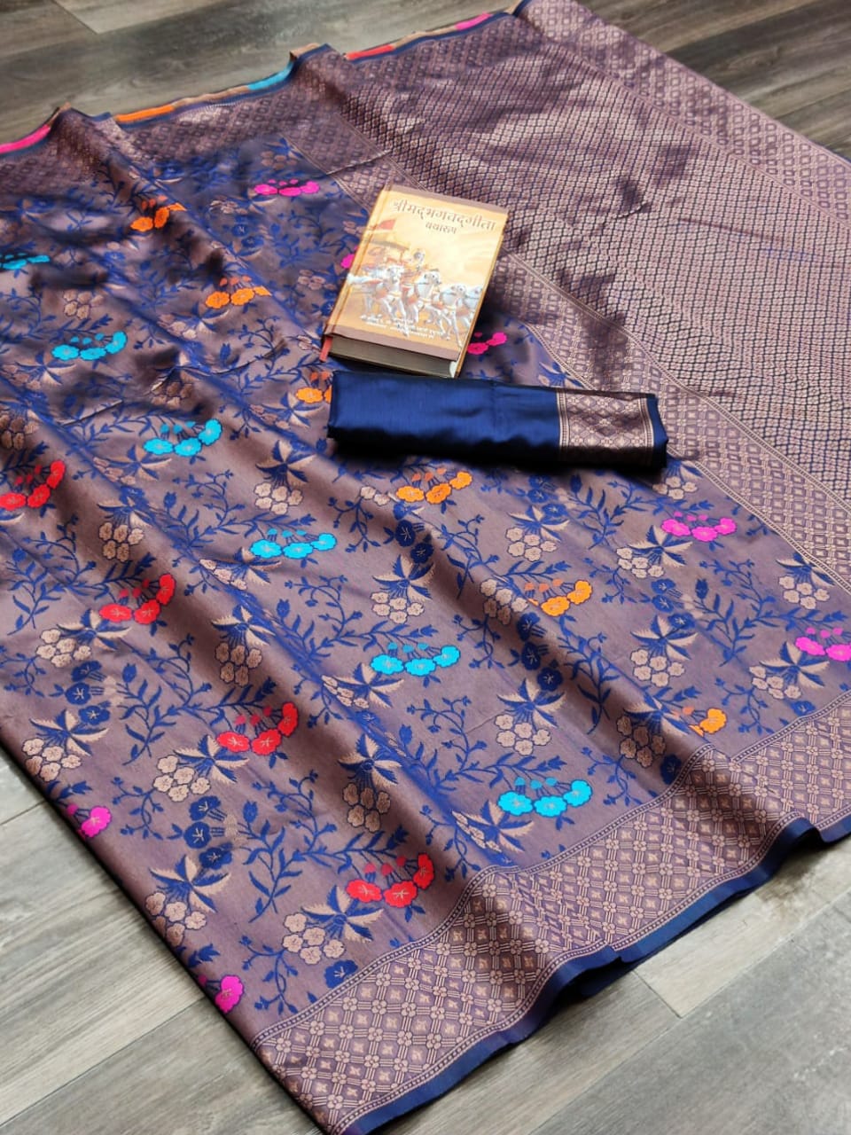 Blue silk saree online at affordable rate - Joshindia