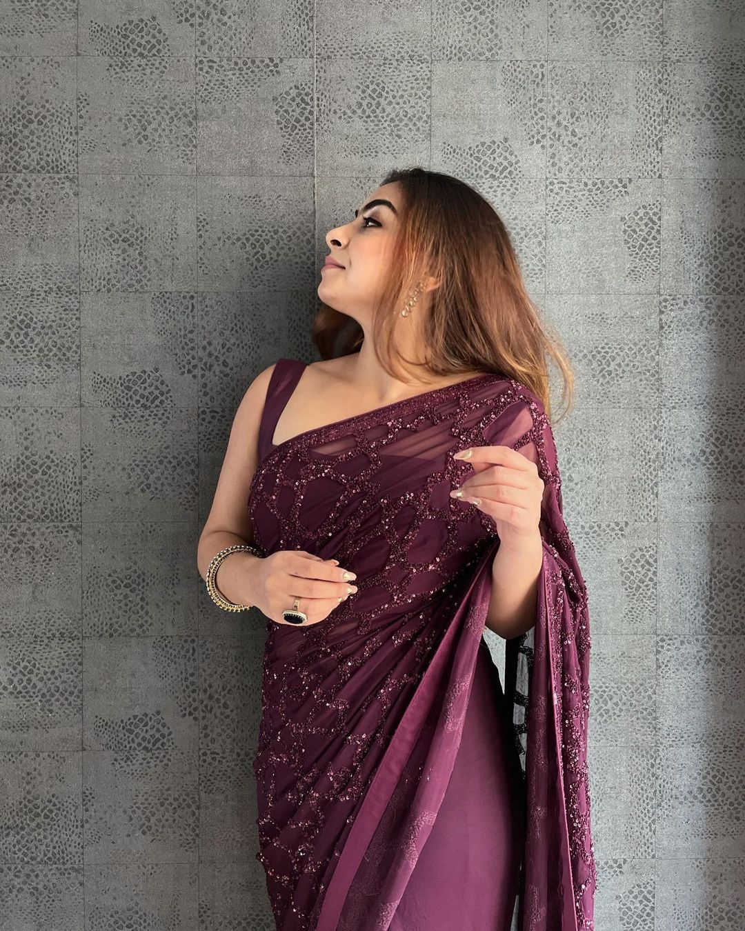 purple saree contrast blouse Joshindia