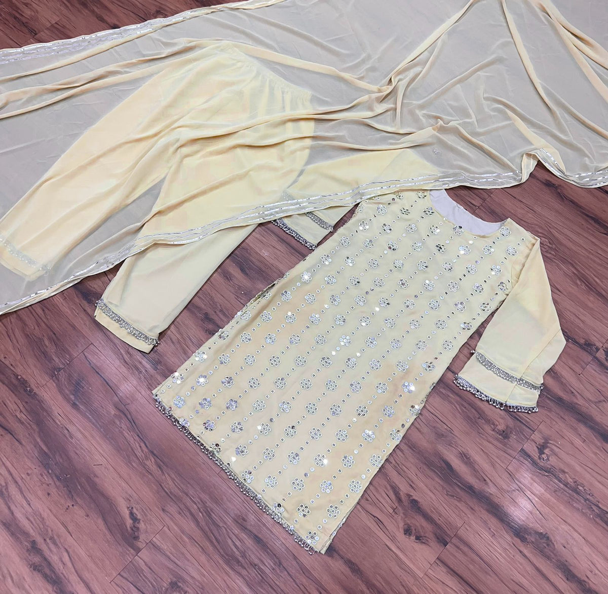 Trendy yellow color Lucknowi style kurta set at best price buy now - Joshindia