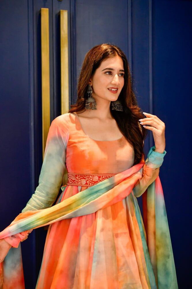 This weddingseason wear the party lookKurti with pent dupatta - Joshindia