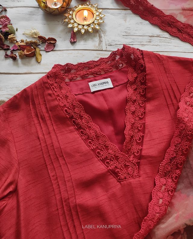 Buy lucknowi style kurta set for stylish look - Joshindia