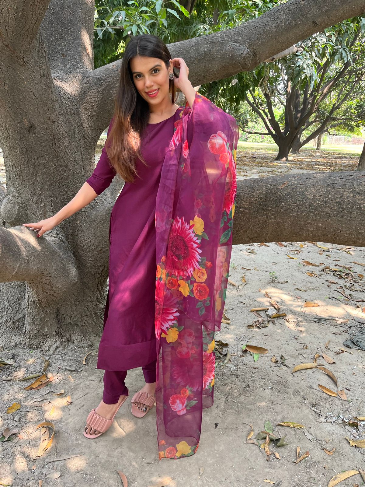 BEAUTIFUL HEAVY COTTON PURPLECOLOUR KURTA WITH PENT AND DUPATTA - Joshindia