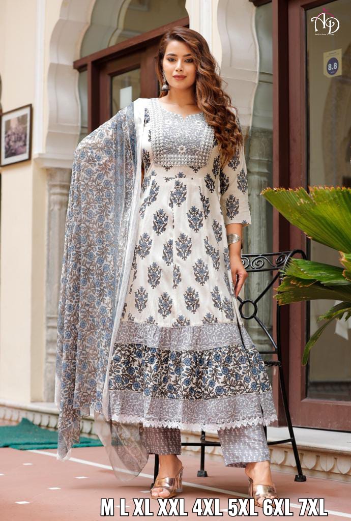 Buy Grey color lucknowi style kurta set for stylish look - Joshindia