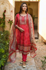 Buy Red color lucknowi style kurta set for stylish look - Joshindia