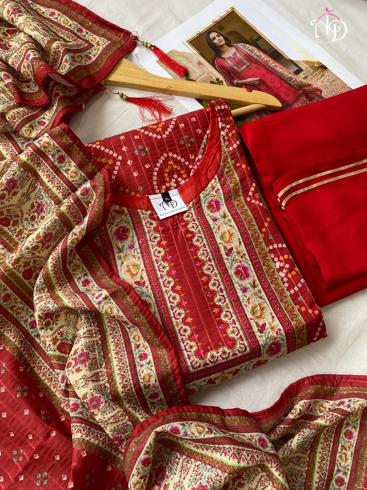 Buy Red color lucknowi style kurta set for stylish look - Joshindia