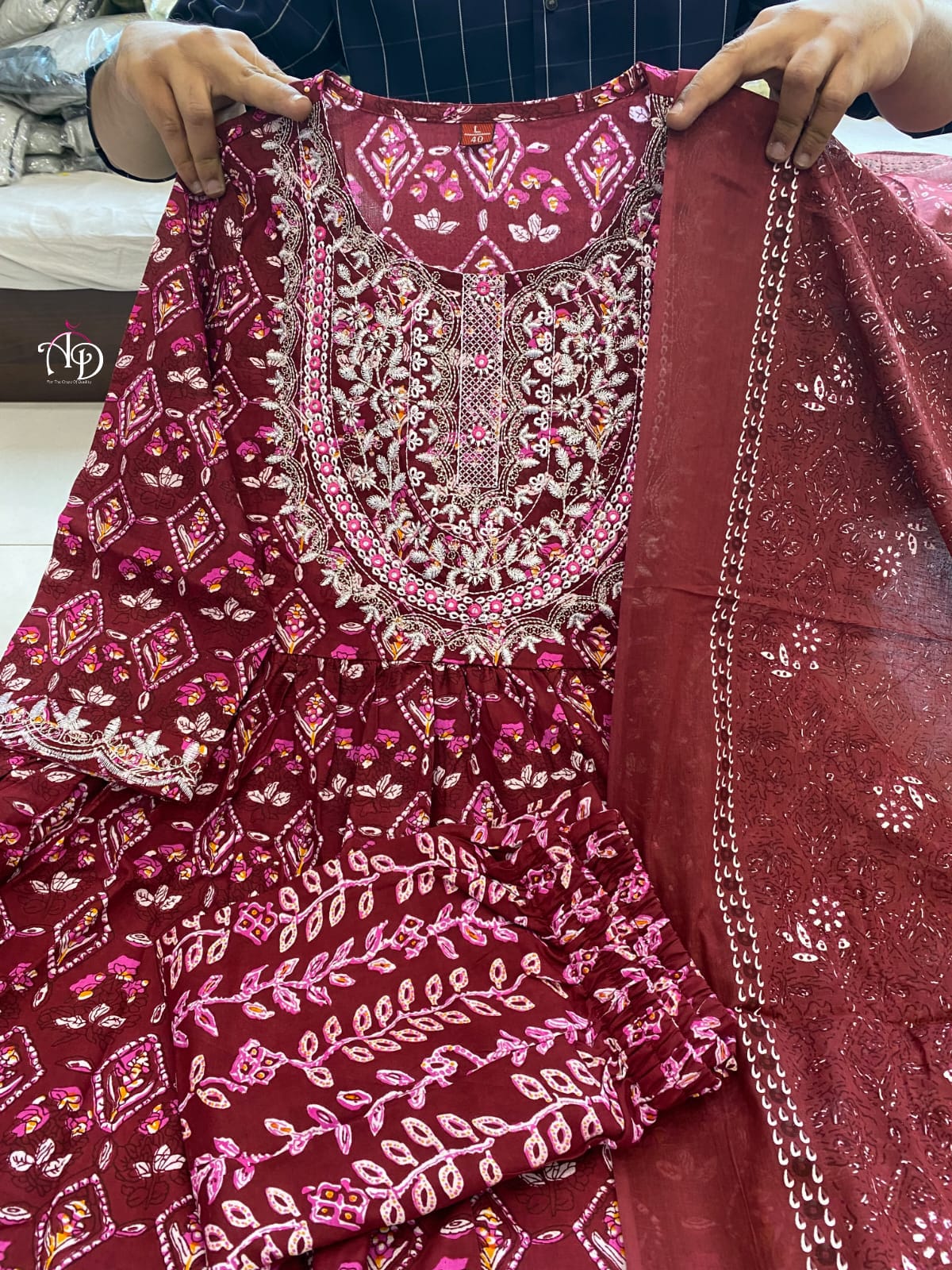 Trendy Marun color lucknowi style kurta set for stylish look