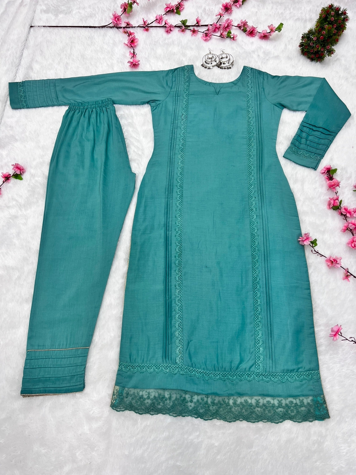 Buy Rama color lucknowi style kurta set for stylish look