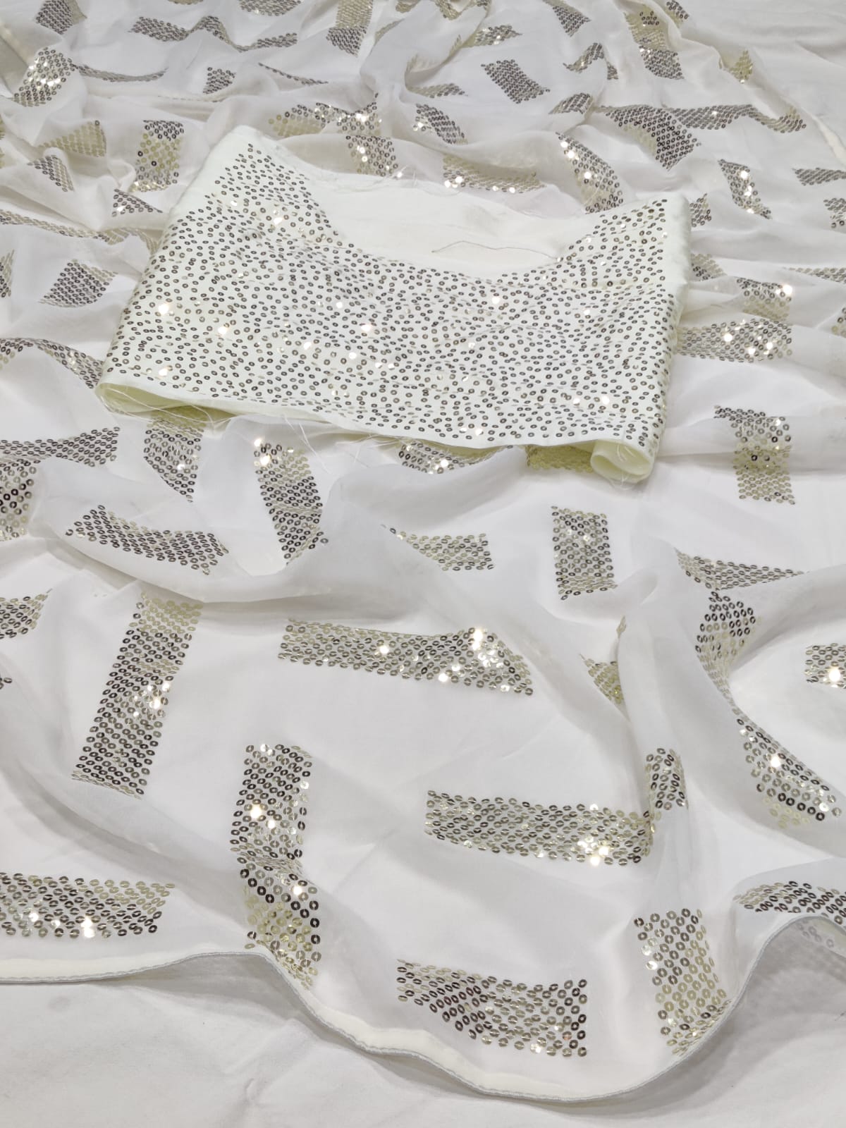 Most beautiful Sequence saree collection at affordable price - Joshindia