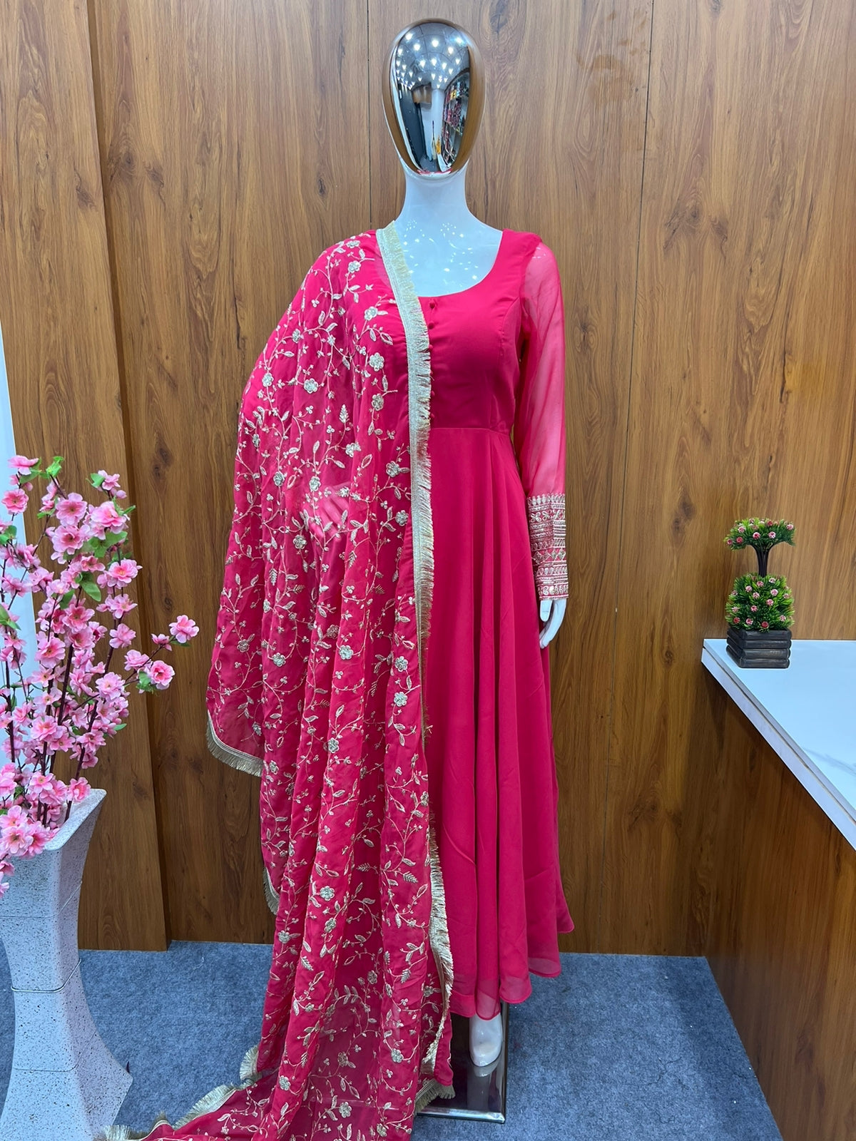 Pure Traditional look designer gown at affordable rate in pink color