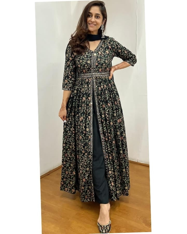 FRONT SLIT One PIECE OUTFIT WITH BELT AND A TASSEL DUPPTA – Joshindia