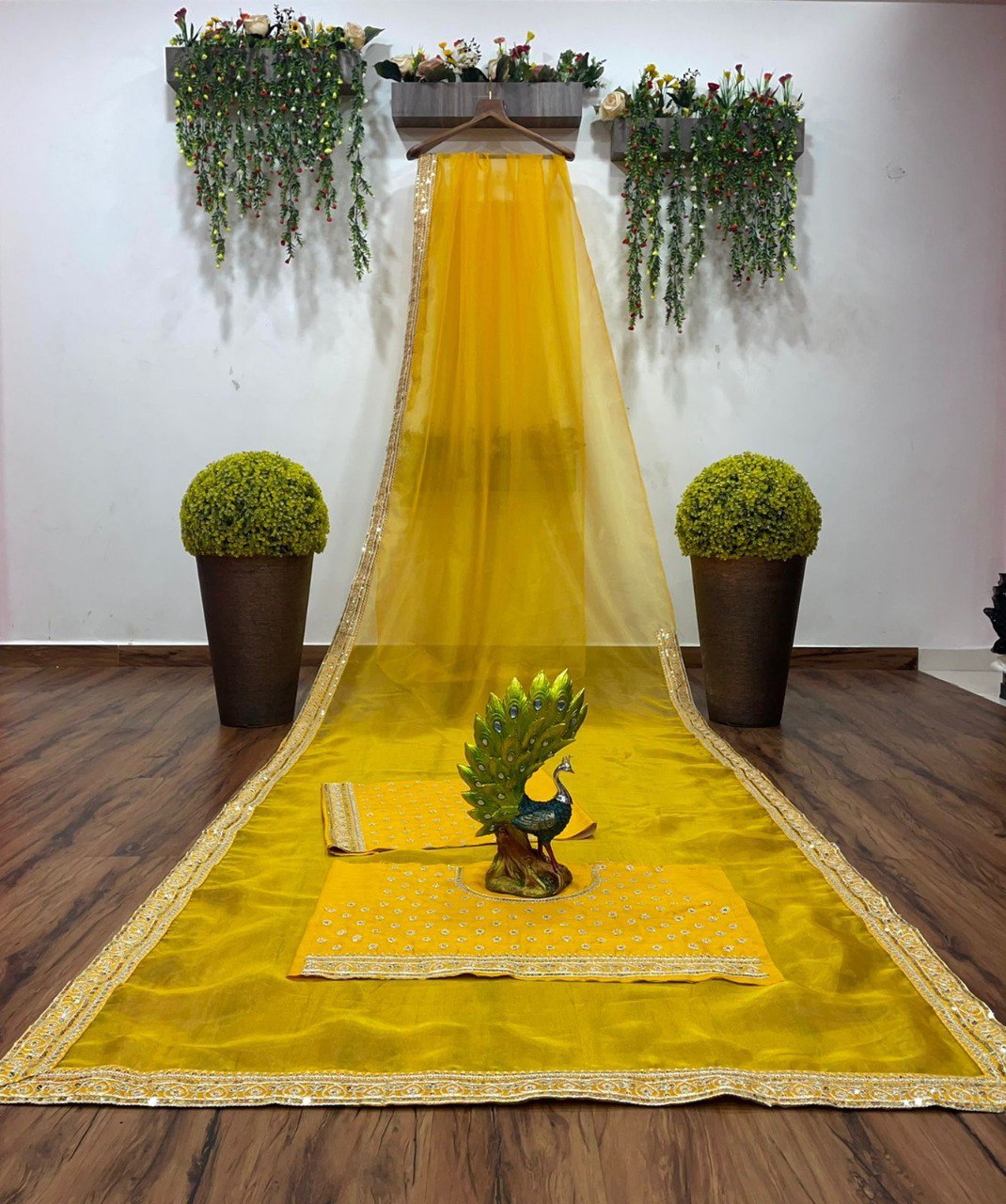 Beautiful Yellow Saree For Wedding Buy Now