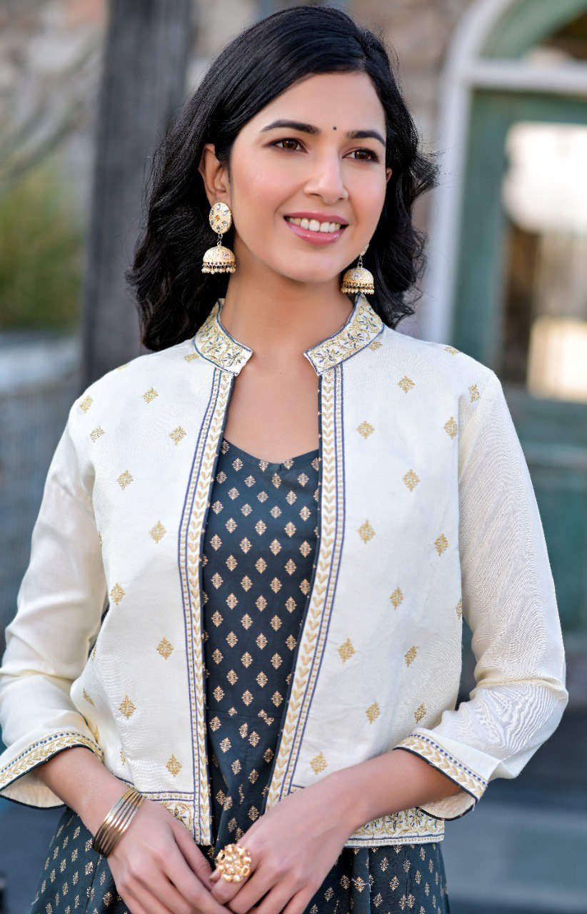 Beautiful jacket style indian outfit buy now - Joshindia