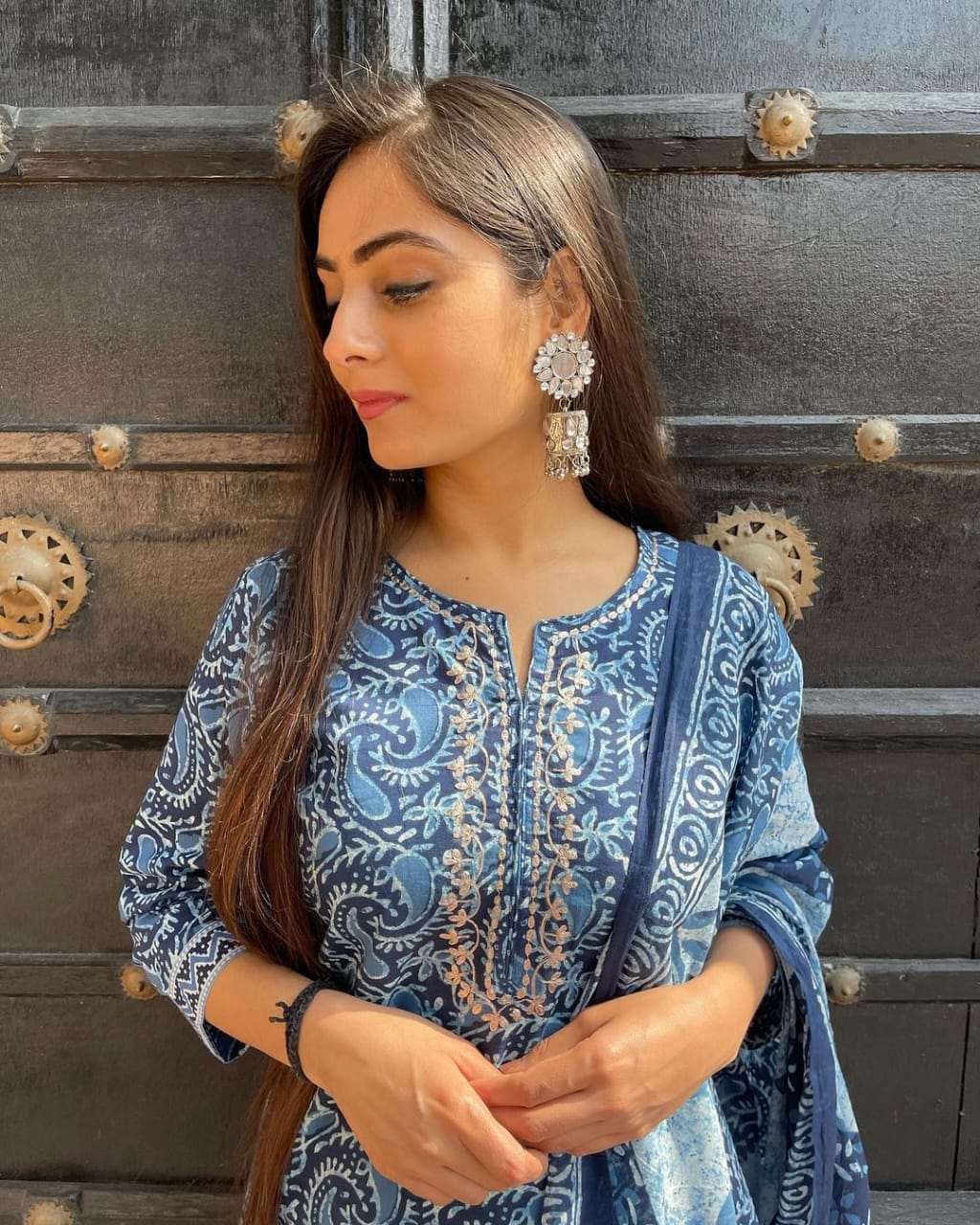 Shop our latest collection of a cotton suit set with cotton dupatta Joshindia