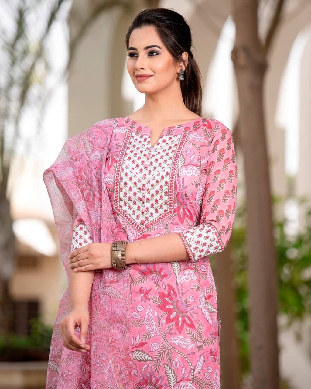 heavy Beautiful Reyon Print Kurti With Pant WiTH chanderi dupatta - Joshindia