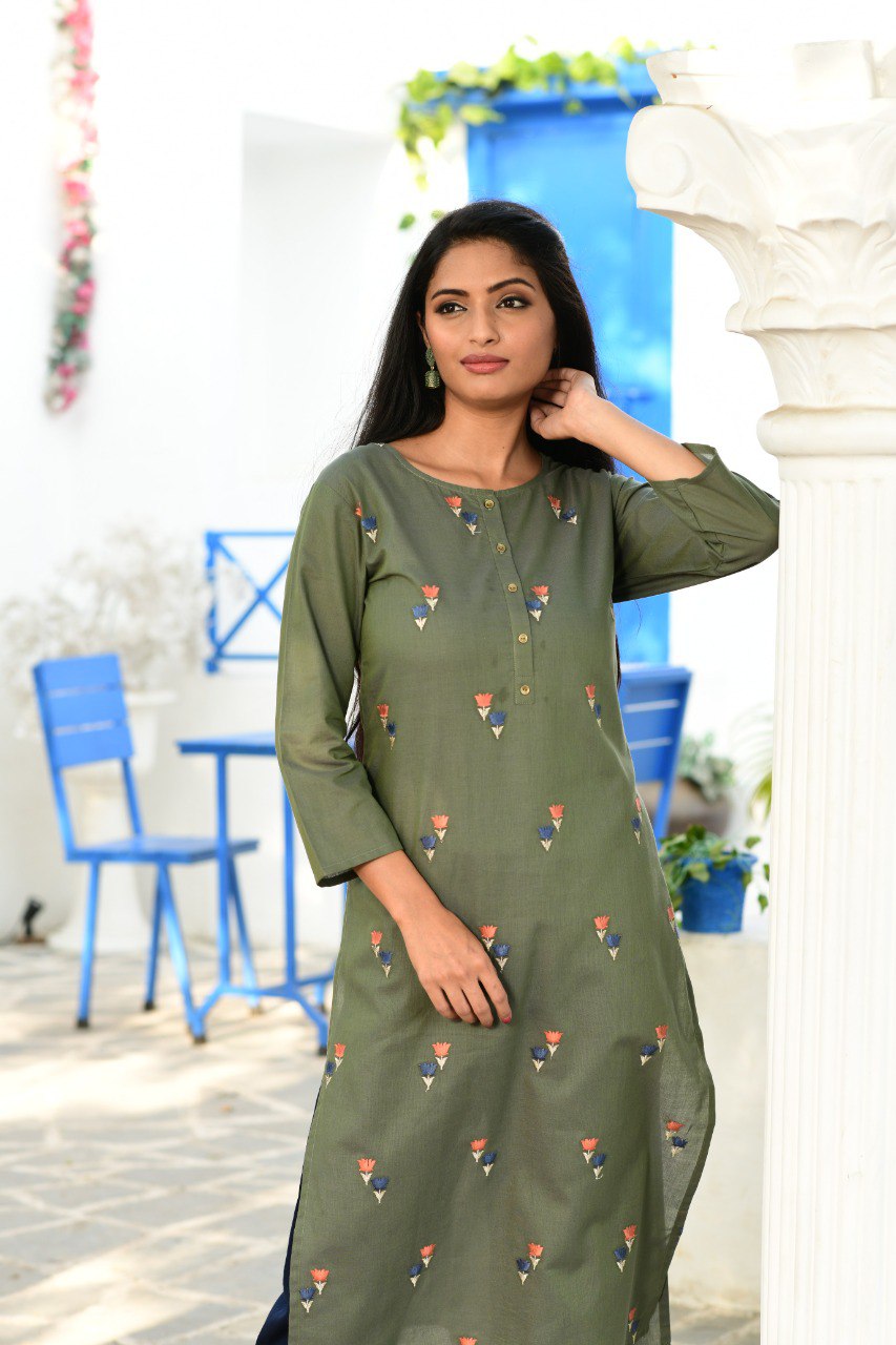Ethnic Round Neck Embroidered Cotton Kurta - Joshindia