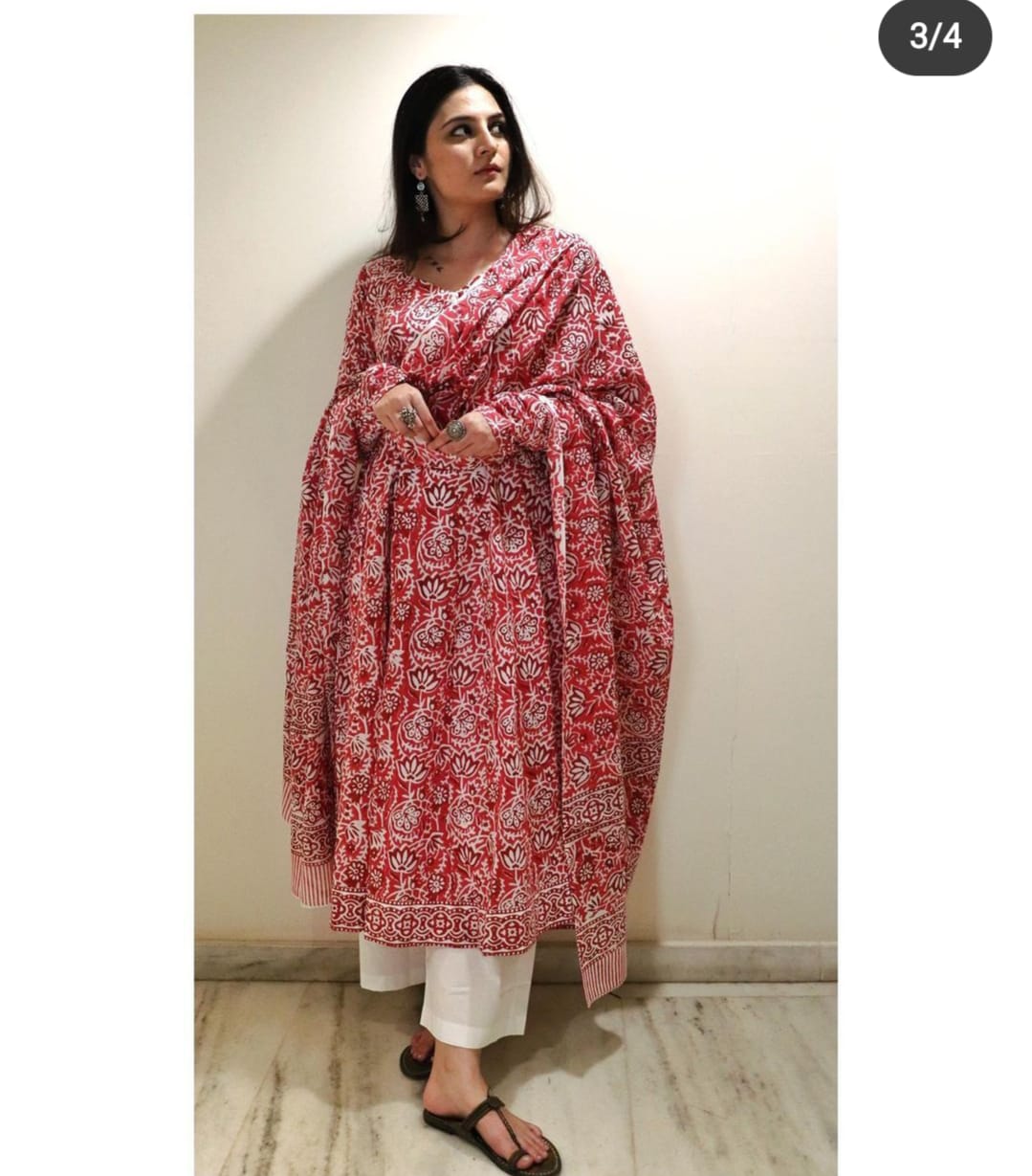 NEW LAUNCHBEAUTIFUL HEAVY COTTON ANARKALI KURTI WITH PANT MAL MAL DUPATTA - Joshindia