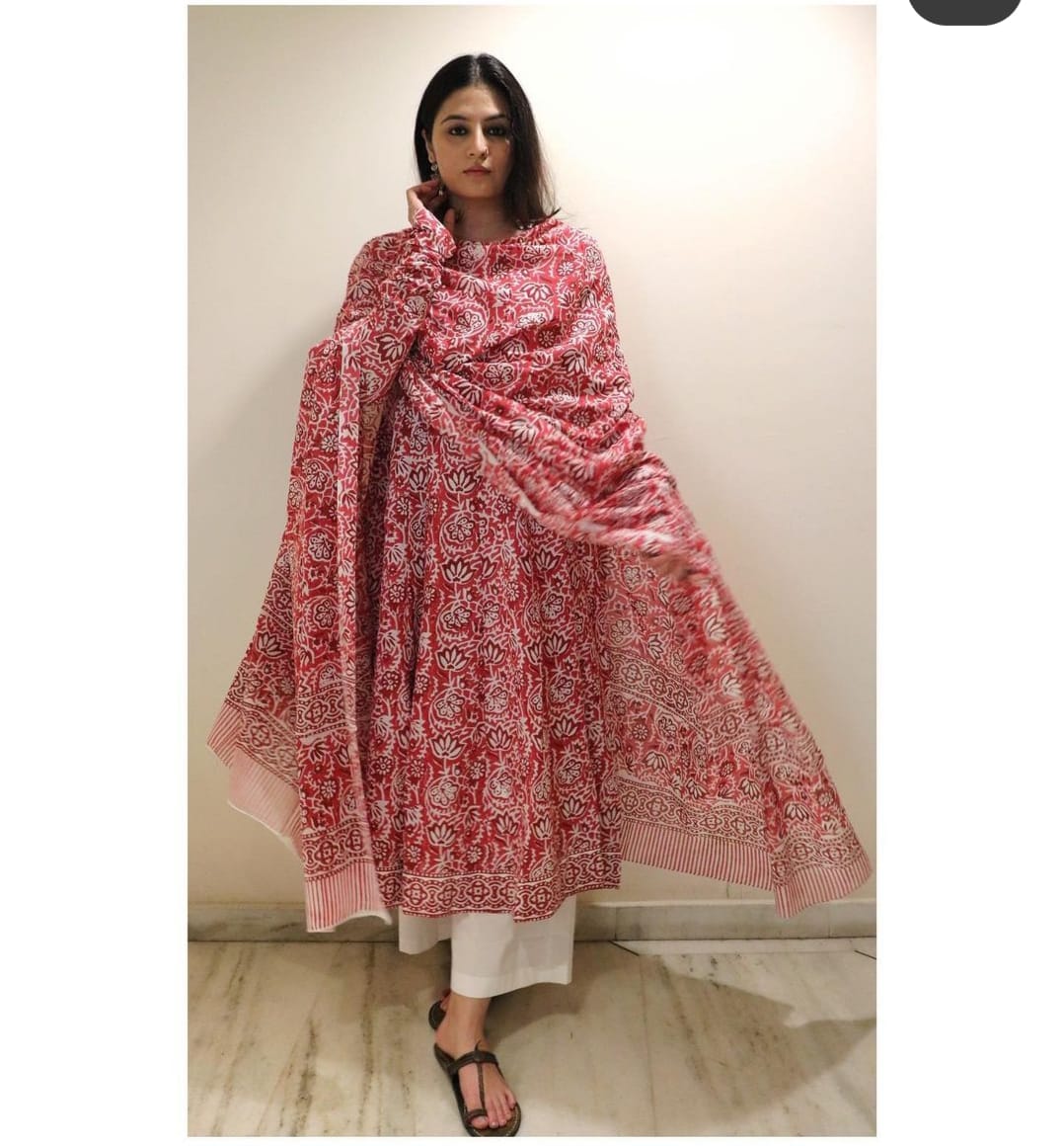NEW LAUNCHBEAUTIFUL HEAVY COTTON ANARKALI KURTI WITH PANT MAL MAL DUPATTA - Joshindia