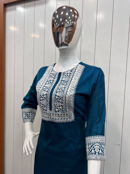 Trendy New lucknowi style kurta set for stylish look