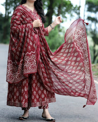 Amazing Red Color Kurta Set At Affordable Price - Joshindia