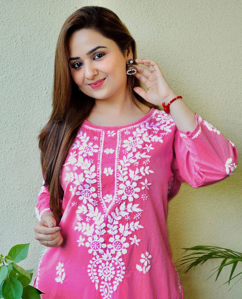 Beautiful Pink Color Lucknowi chikankari kurta set - Joshindia