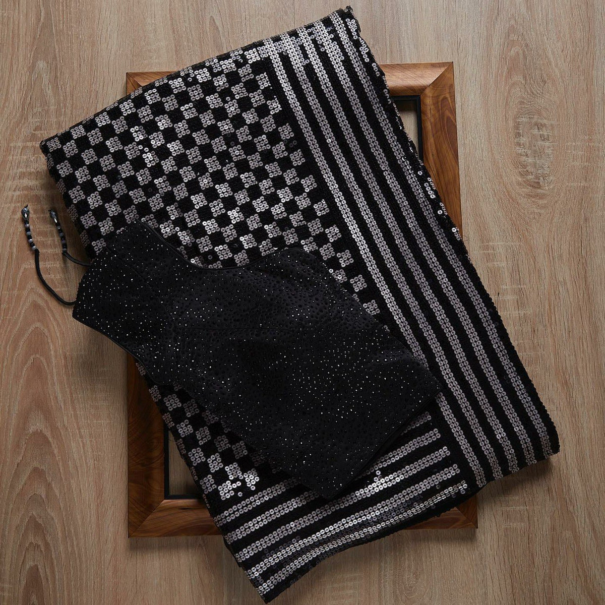 Black Saree At Affordable Price Buy Online - Joshindia